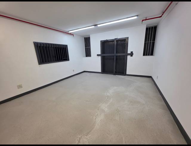 1,199M² WAREHOUSE TO LET IN CITY DEEP